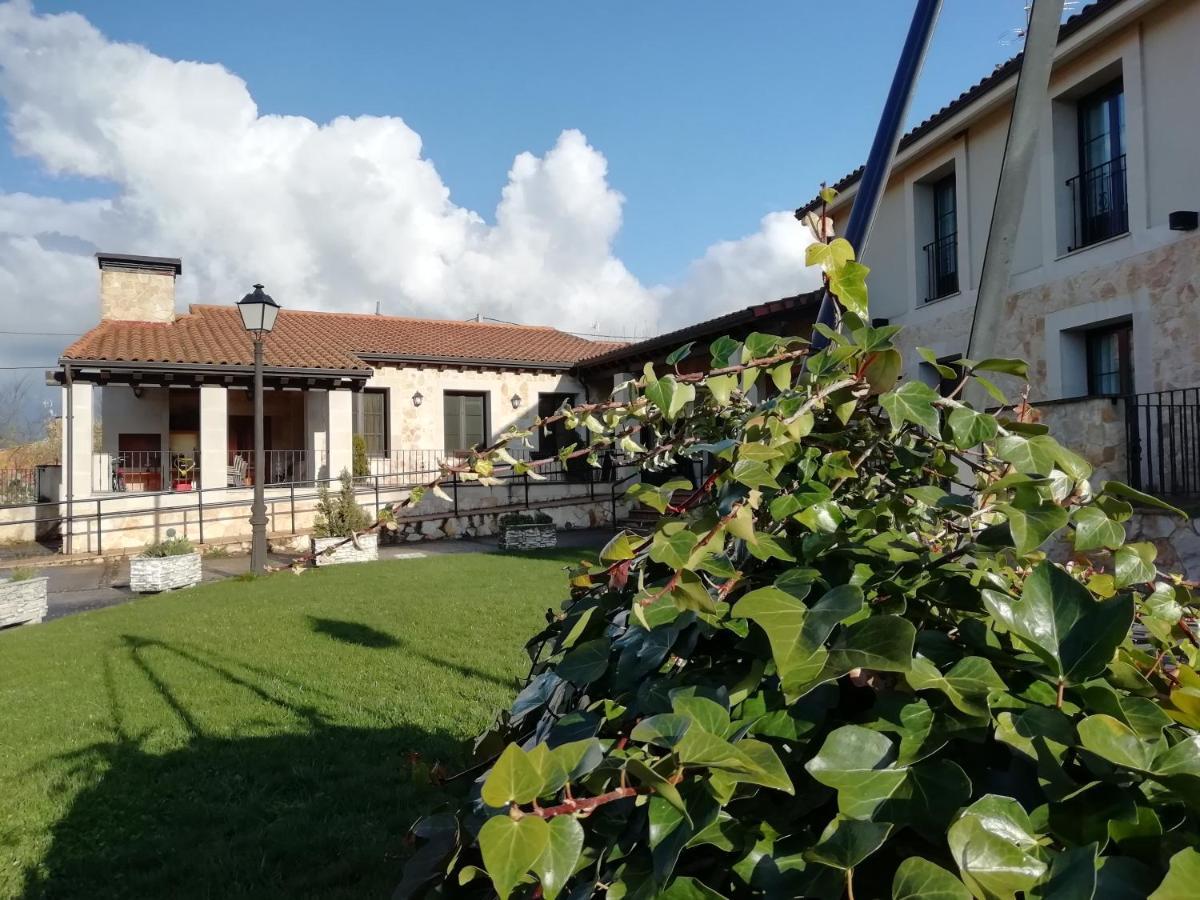 Alojamiento Rural La Henera San Juan de Ortega Eksteriør bilde